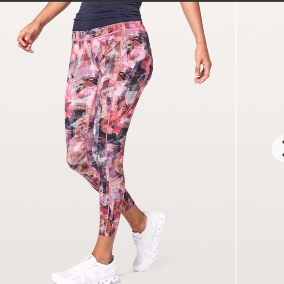 Lululemon Fast & Free 7/8 Tight II Nulux 25"
Sun Dazed Multi Pink Size 8 - Picture 4 of 13